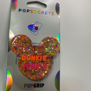 Custom pop socket!